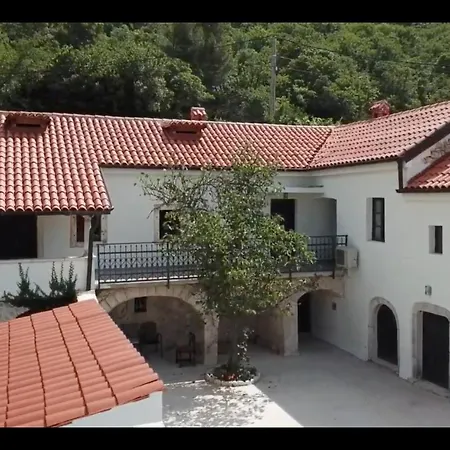 Art House 1800