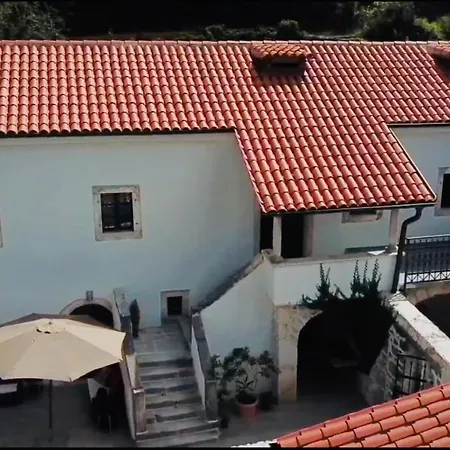 Art House 1800 * Tribalj
